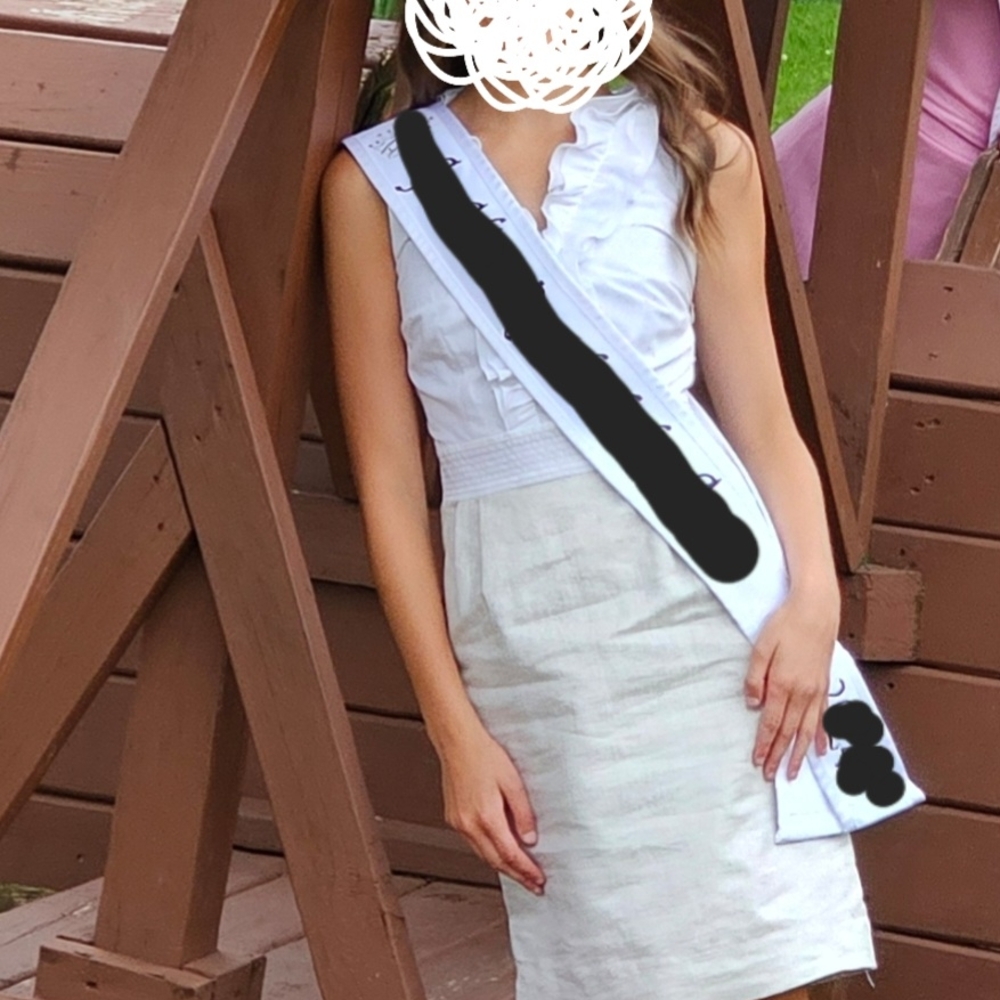 Size 4 the Loft casual dress great for appearances